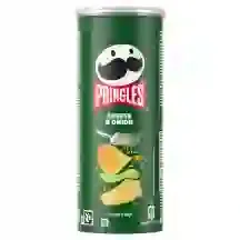 ČIPSI PRINGLES AR SIERA UN SĪPOLU GARŠU 125G