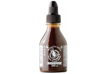 SRIRAČA MĒRCE AR MELNAJIEM PIPARIEM FLYING GOOSE 200ML