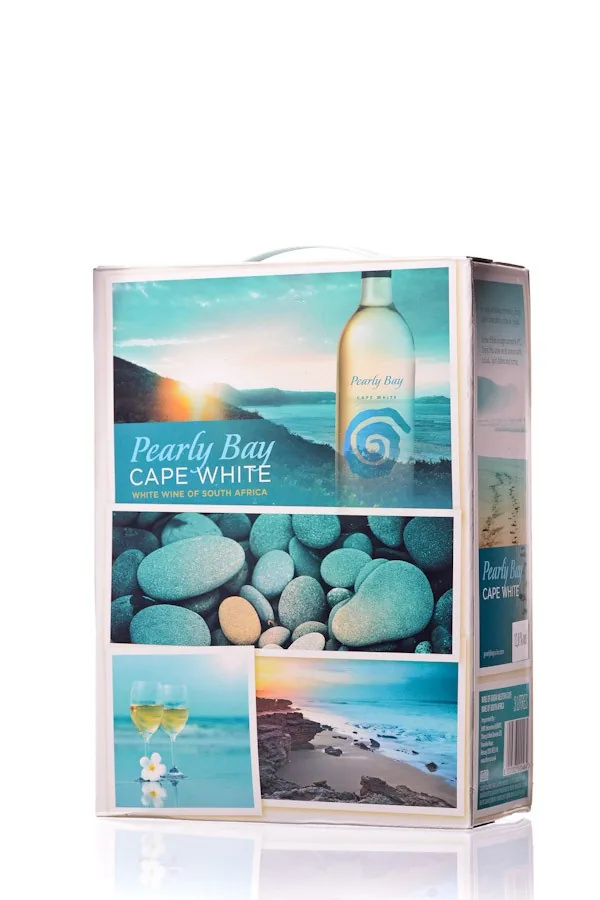 Pearly bay white