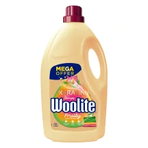 ŠĶIDRAIS VEĻAS MAZGĀŠANAS LĪDZEKLIS WOOLITE KERATIN THERAPY FRUITY KRĀSAINIEM APĢĒRBIEM AR KERATĪNU 75MR 4,5L