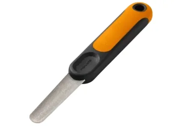 NAGU VĪLE MĀJDZĪVNIEKIEM FISKARS
