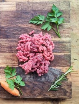 SAUSI NOGATAVINĀTA LIELLOPU MALTĀ GAĻA 70/30, ~1 KG
