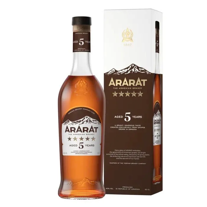Brendijs Ararat 5* kastē 40% 0,5 l